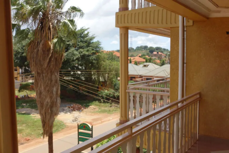 Foxwoods Hotel Kampala 3*,